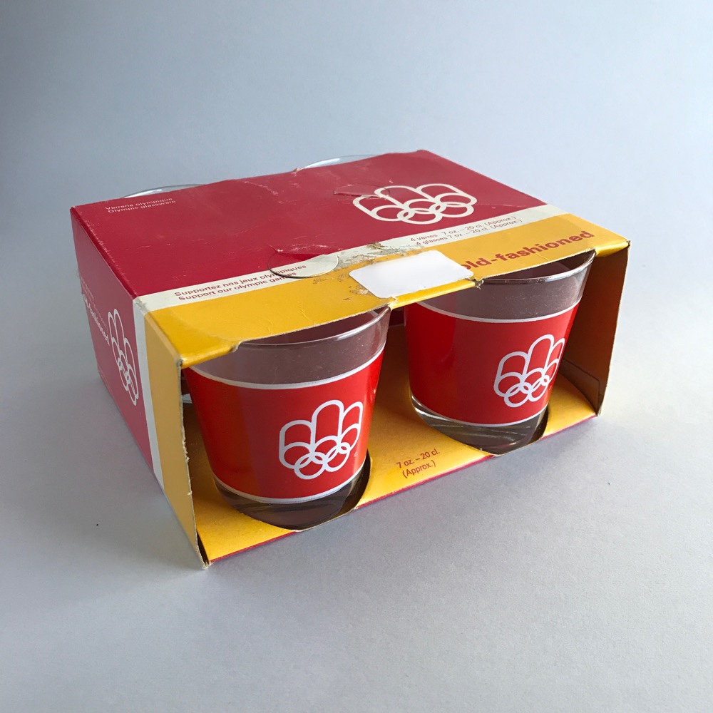 Old-fashioned glass set