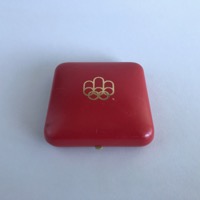 Souvenir medallion